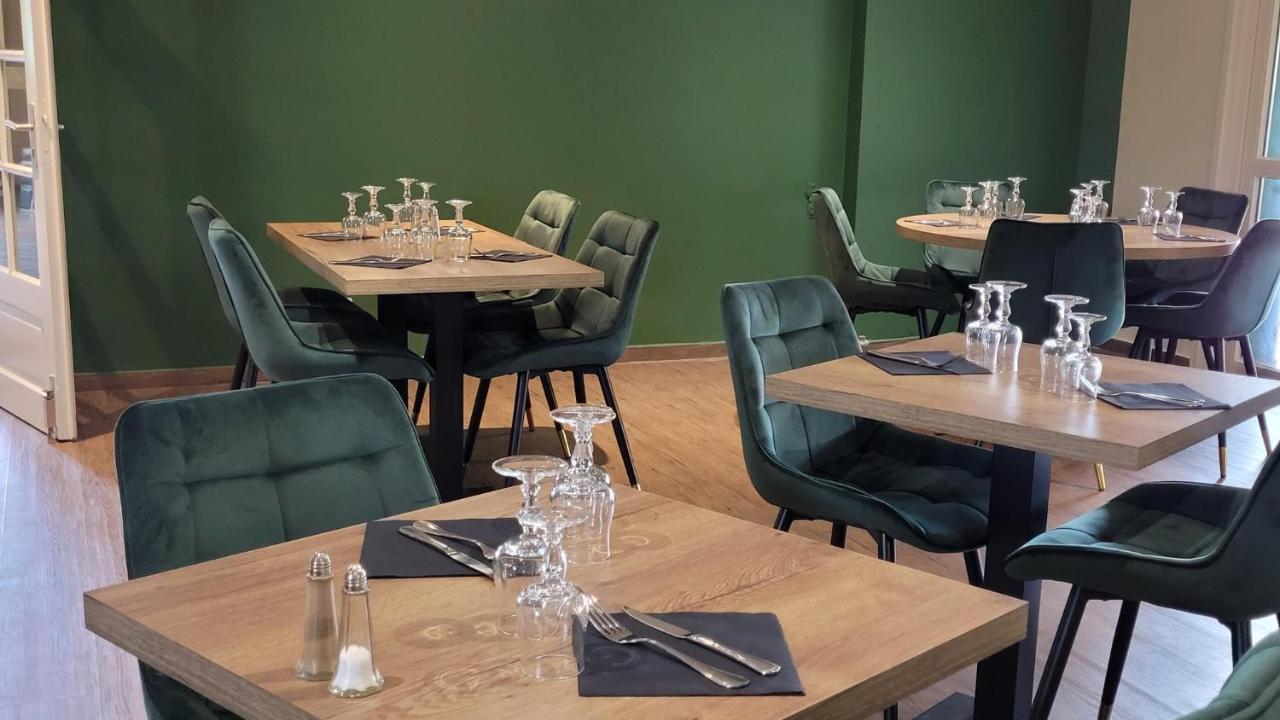 Logis Hotel Restaurant L'Abri Blavozy Екстериор снимка
