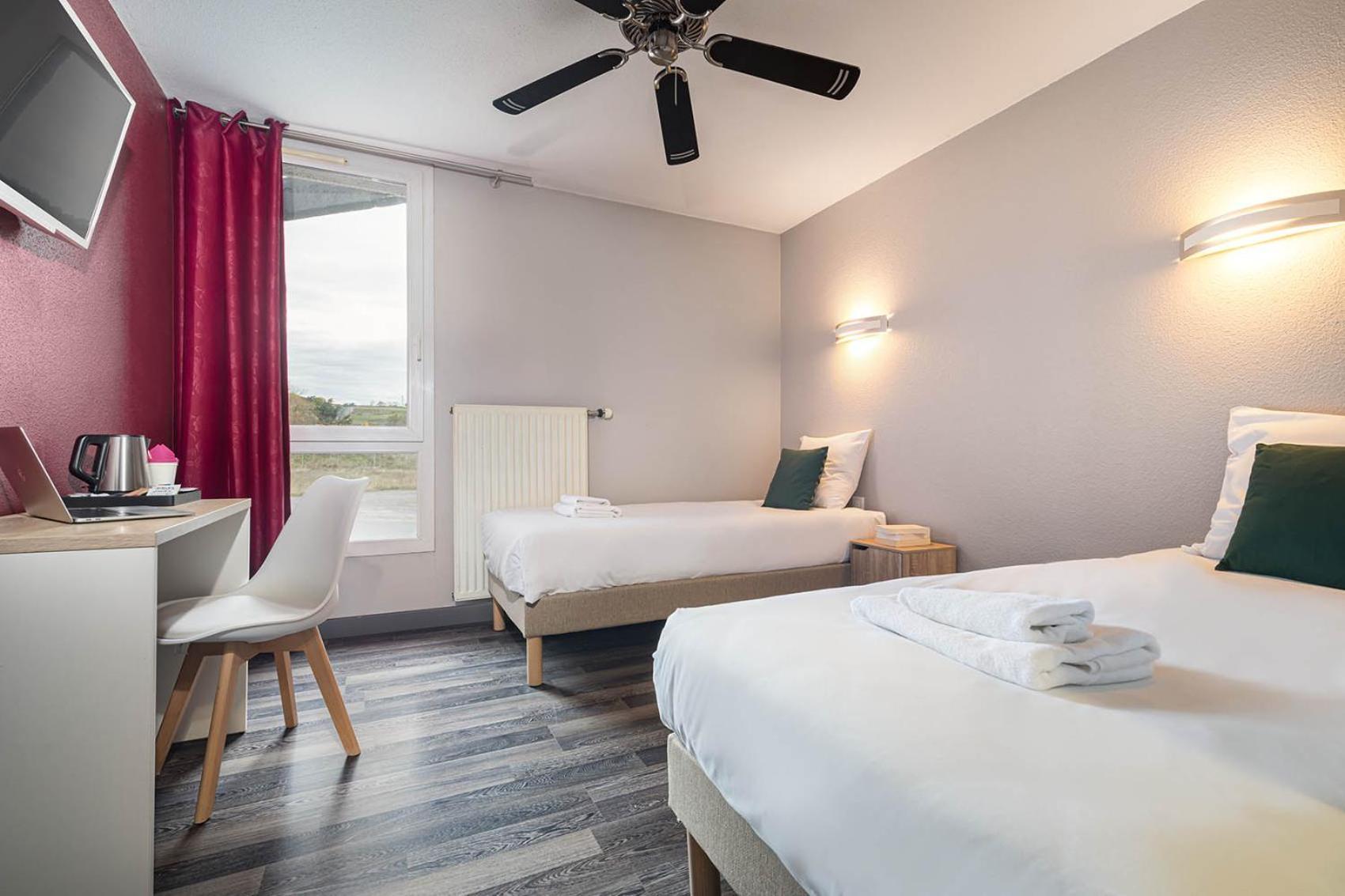 Logis Hotel Restaurant L'Abri Blavozy Екстериор снимка