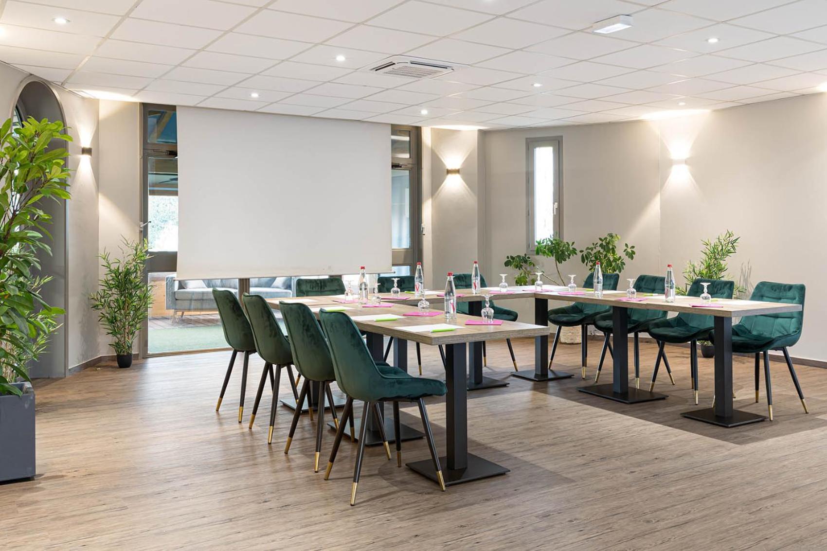 Logis Hotel Restaurant L'Abri Blavozy Екстериор снимка